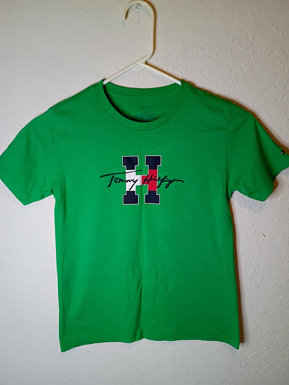 Tommy Hilfiger Green Short Sleeve Tee Boys Size 6 Like New